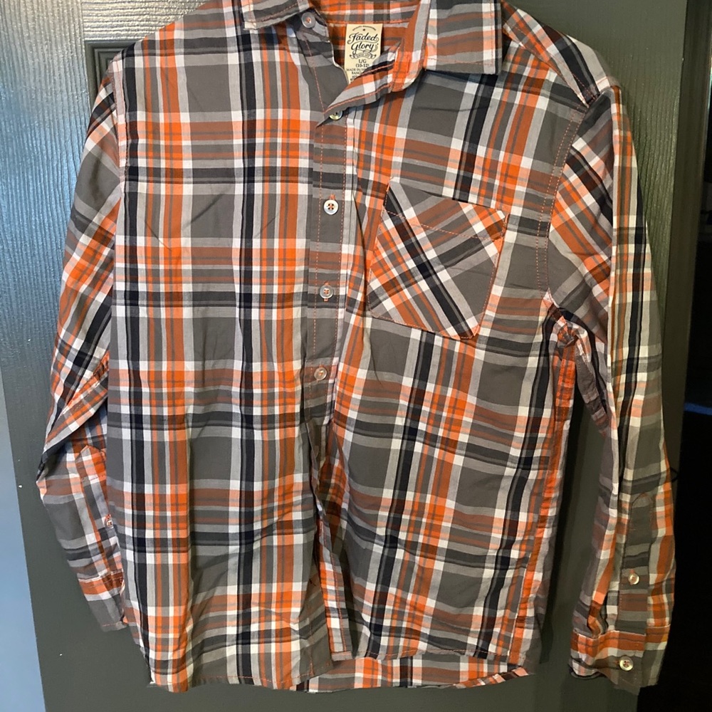 Faded Glory Button Down, L